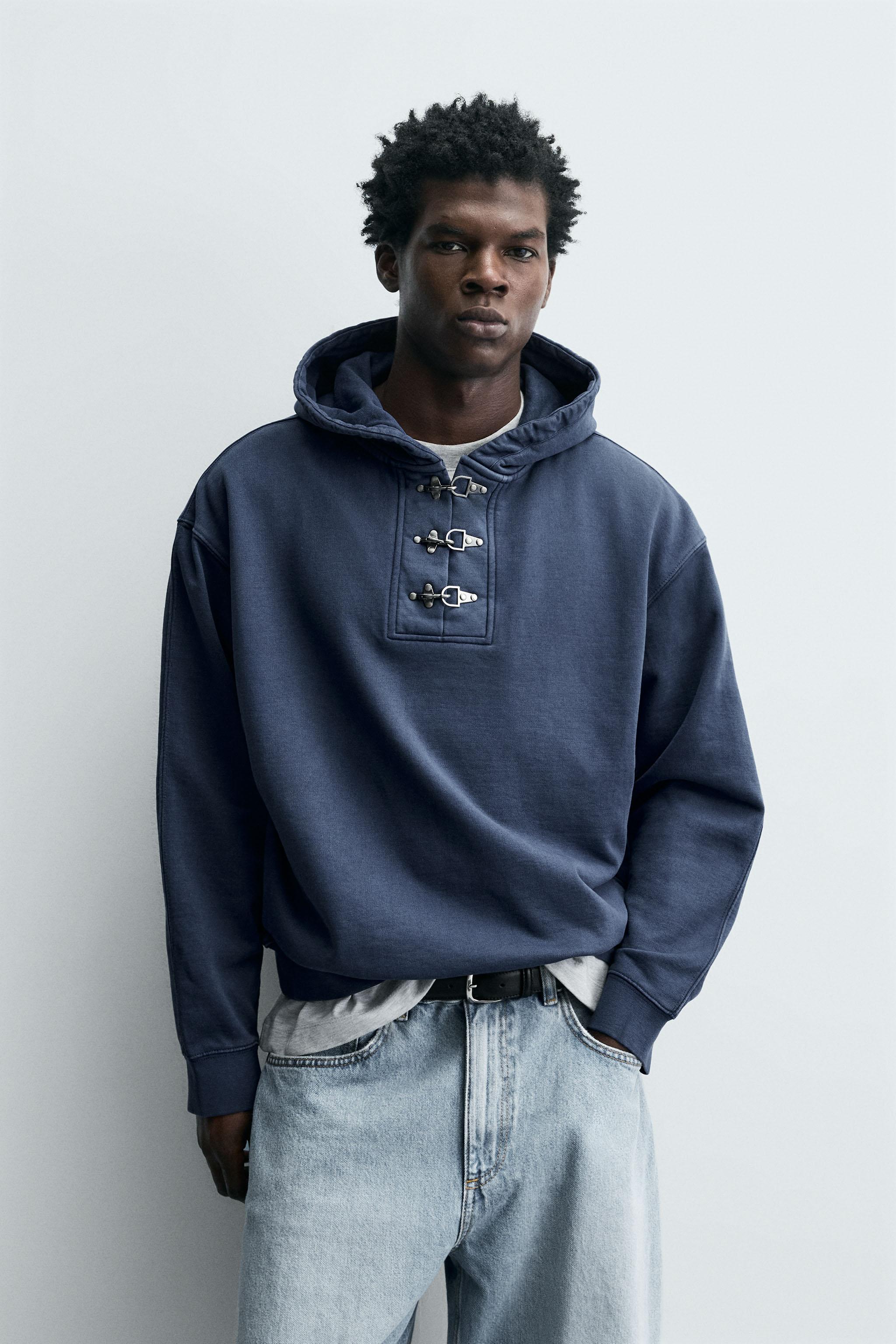 TOGGLE HOODIE SWEATSHIRT